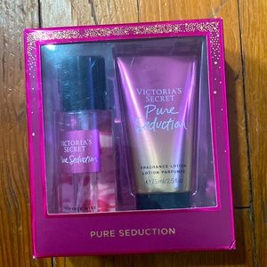 VS new pure seduction set 😍